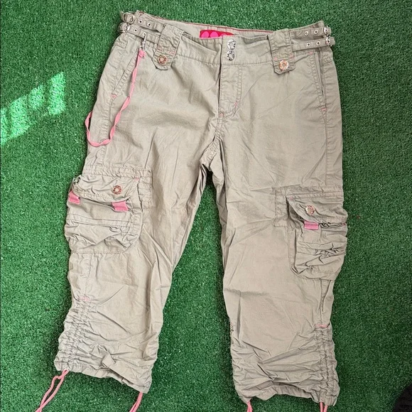 Y2K Stylish GLO Utility Candy Raver Cargo Capri Pants - Picture 14 of 14